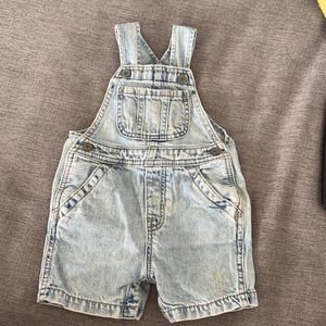 Baby Gap light acid wash overalls. Size 12-18 months. Adjustable straps.